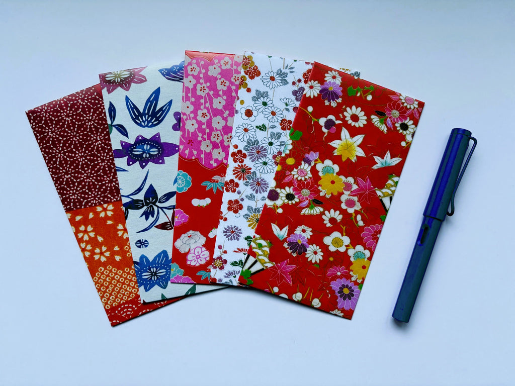 Kimono flowers money envelopes in jumbo and wide sizes--set of 5 for Chinese New Year