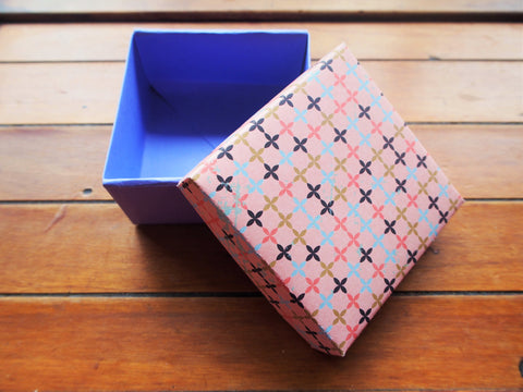 Gift box with lid--lavender and pink petals