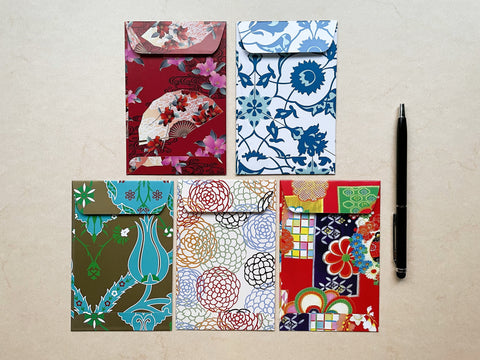 Bright and intricate money envelopes in wide design--set of 5 for Christmas and CNY in red and blue