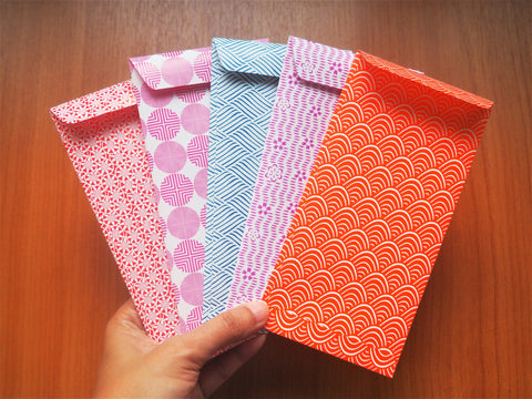 Bright and fluorescent double-sided money envelopes in jumbo size--set of 5 in jumbo size
