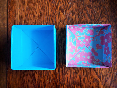 Blue and pink cherry blossom origami gift box with lid